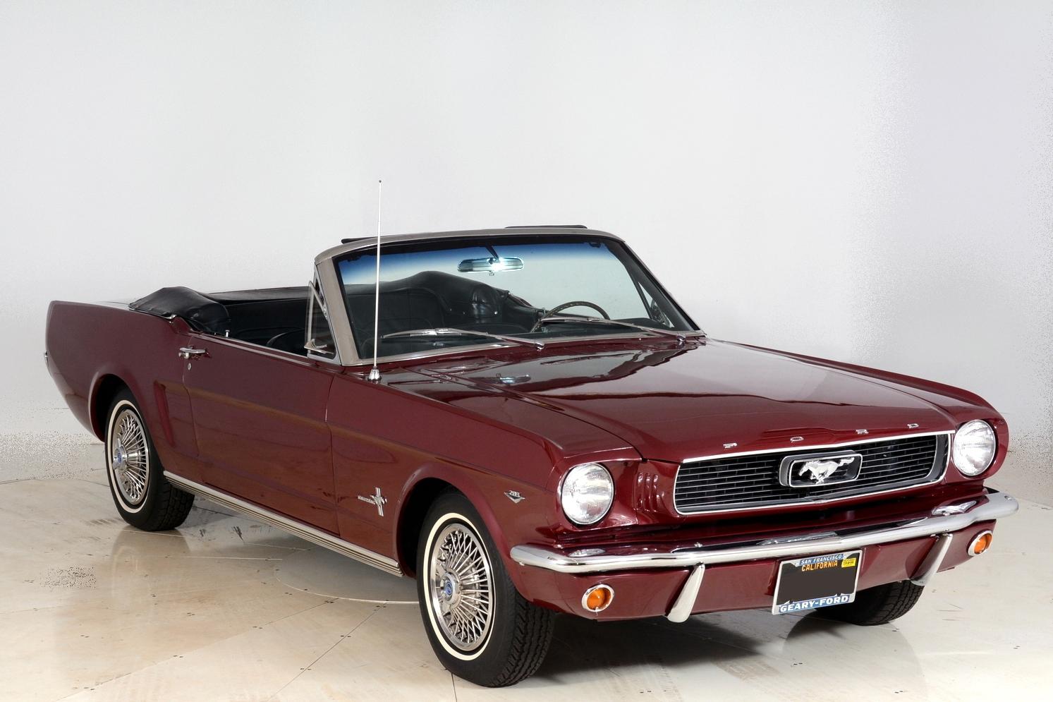 Ford Mustang cabriolet 1966 MUS66V25